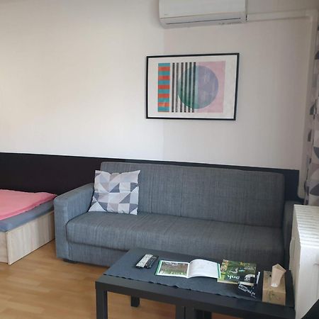 Central Apartman Salgótarján Bagian luar foto